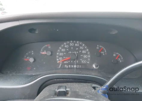 1999 Ford Econoline Xl/Xlt from USA, damaged, VIN 1FBSS31L5XHB76068